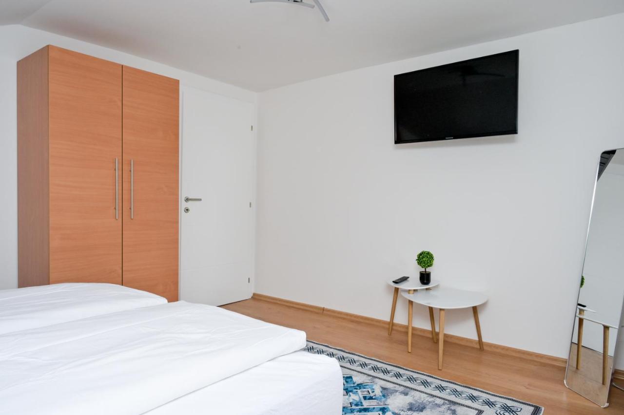 Apartments Dora Jajce Bagian luar foto