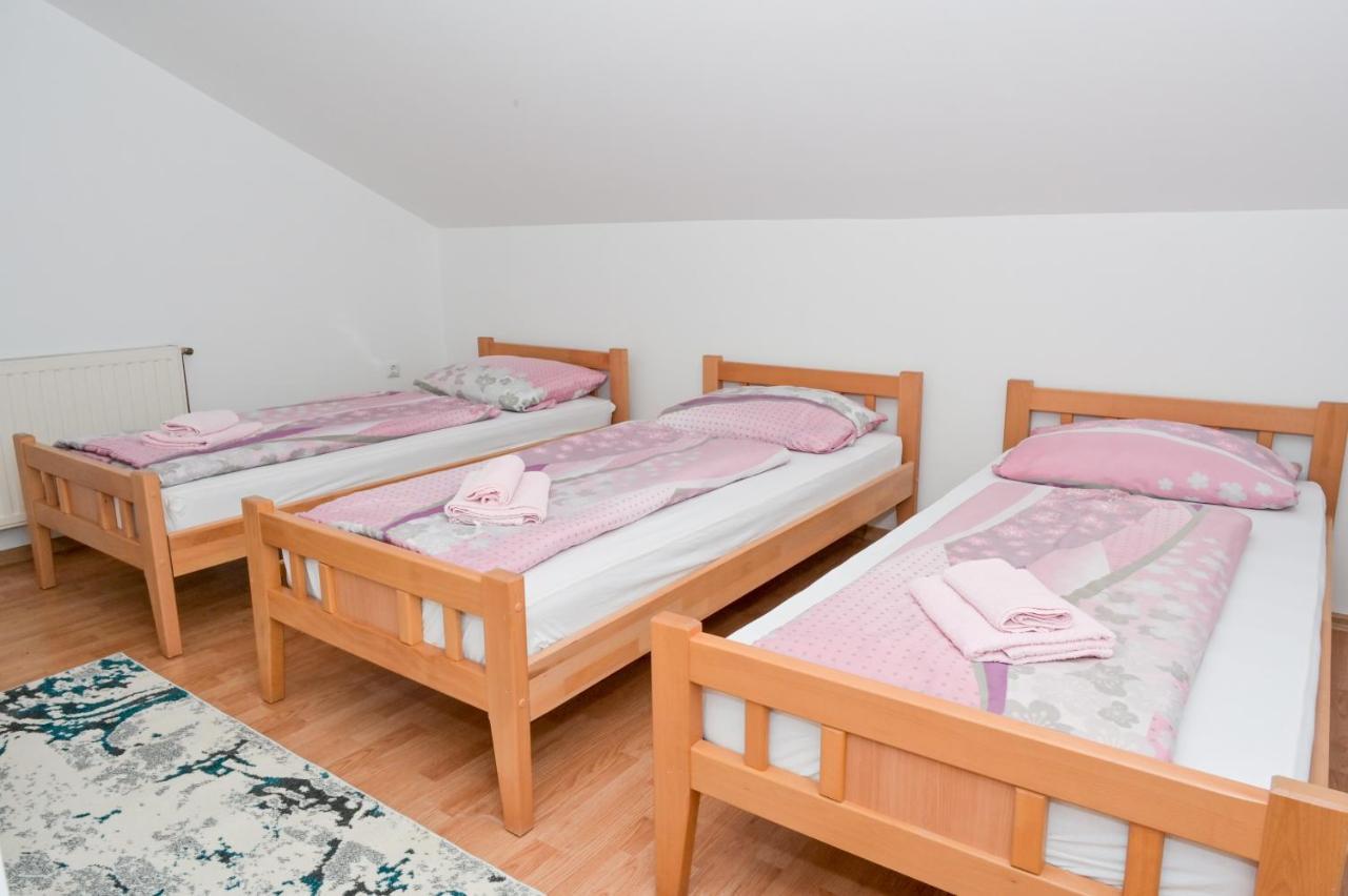 Apartments Dora Jajce Bagian luar foto